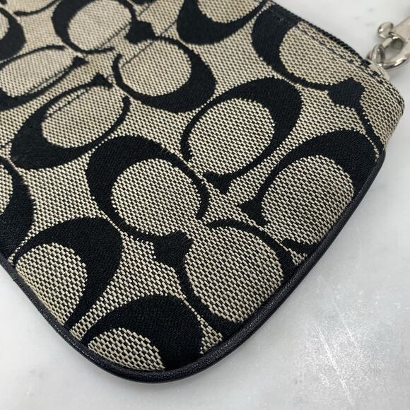 COACH Signature Wristlet 7" x 4" Black Beige Canvas Lined Hang Tag Clutch GUC - Picture 5 of 8